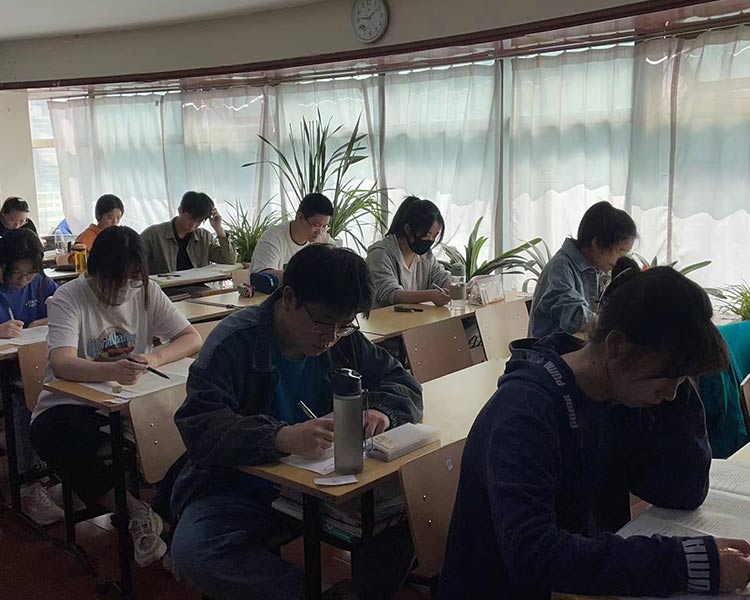 太原自强文化：艺考生在文化课学习中怎样更好的进行学习？